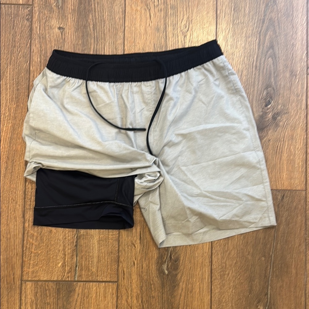 Chubbies Gray and Black Athletic Shorts